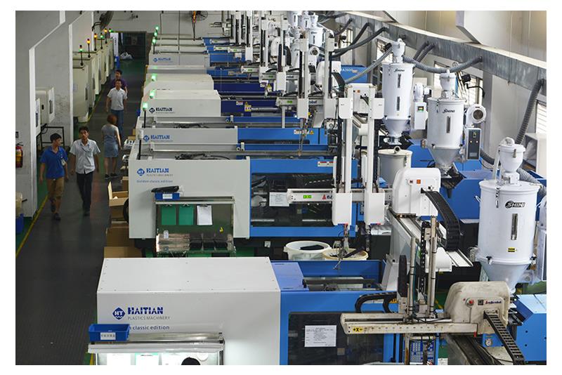 IML Injection Molding